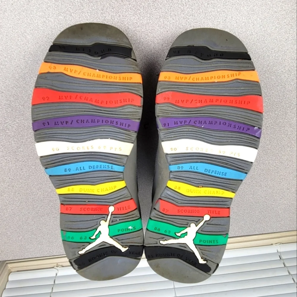 AIR JORDAN X COOL GREY SNEAKERS‎